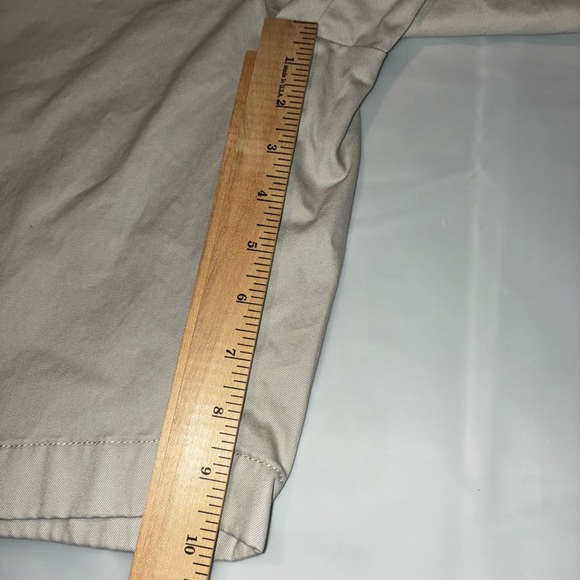 2/$35 Brooks Brothers men’s 40 Waist Khaki Flat Front Chino Shorts 10” Golf - Picture 4 of 9